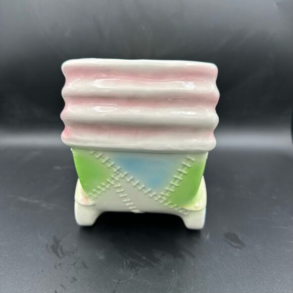 Vintage Baby Carriage Nursery Planter Made in Japan - Picture 4 of 9